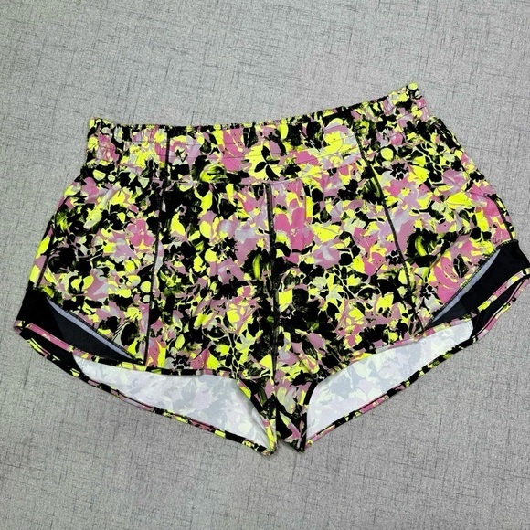 Lululemon Hotty Hot High Rise Atheltic Shorts Inflected Highlight Yellow 12 - Picture 5 of 10